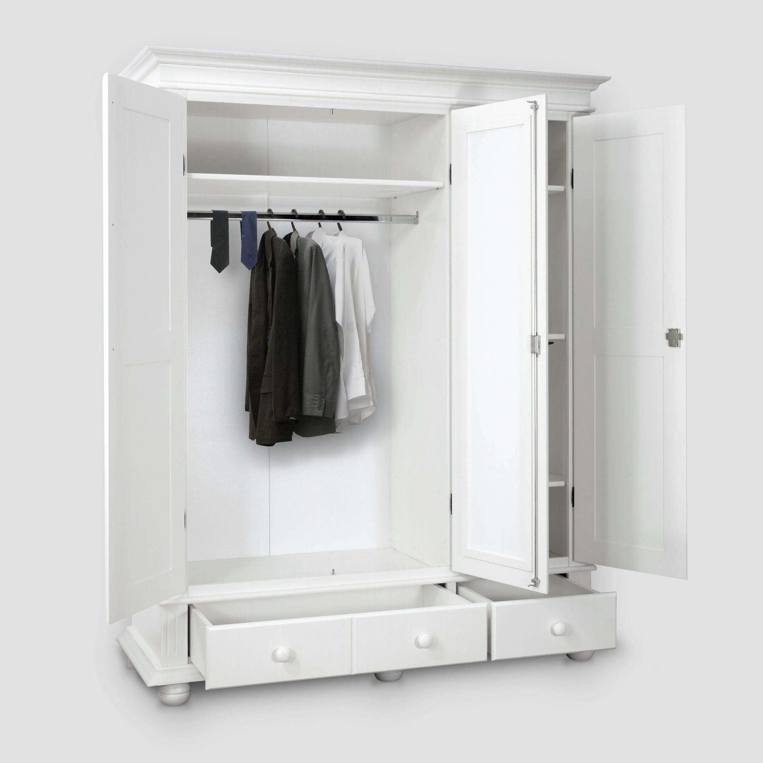 Armoire en bois massif Nordby, à 3 portes, sans tiroirs